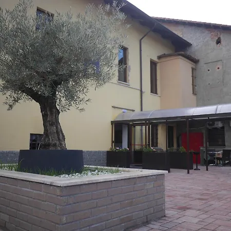 Hotel La Boheme E 2*