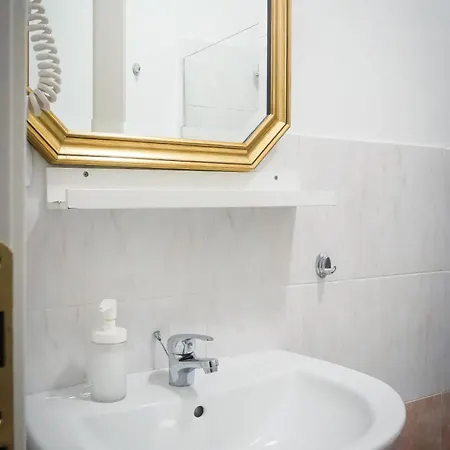 Hotel La Boheme Smart