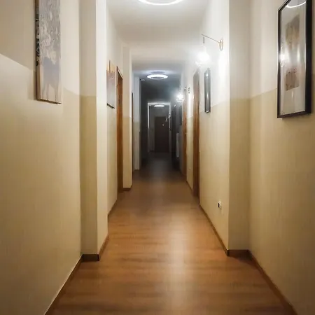 Hotel La Boheme E 2*