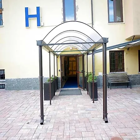 La Boheme Smart Hotel 2*