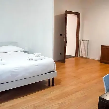 Hotel La Boheme Smart