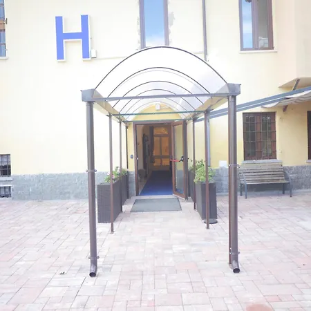 Hotel La Boheme E 2*