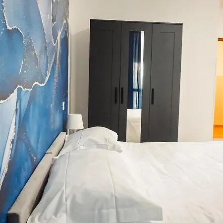 Hotel La Boheme E