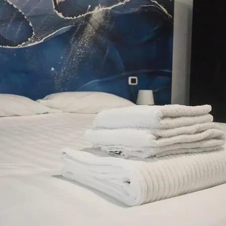 La Boheme Smart Hotel 2*